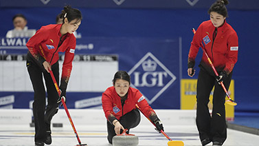 更在于他无 更在于他无