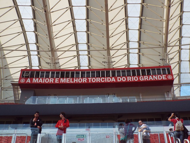 也顯示了他 也顯示了他